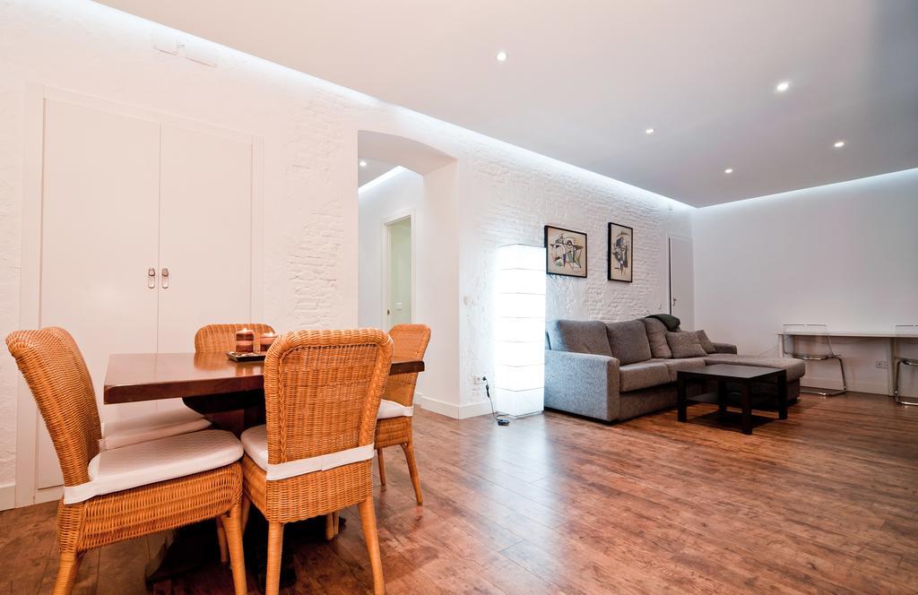 Apartamento Retiro Madrid Esterno foto