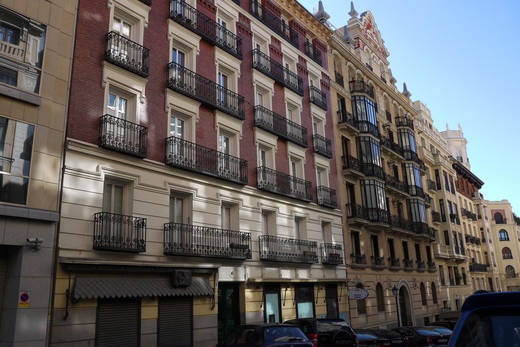 Apartamento Retiro Madrid Esterno foto