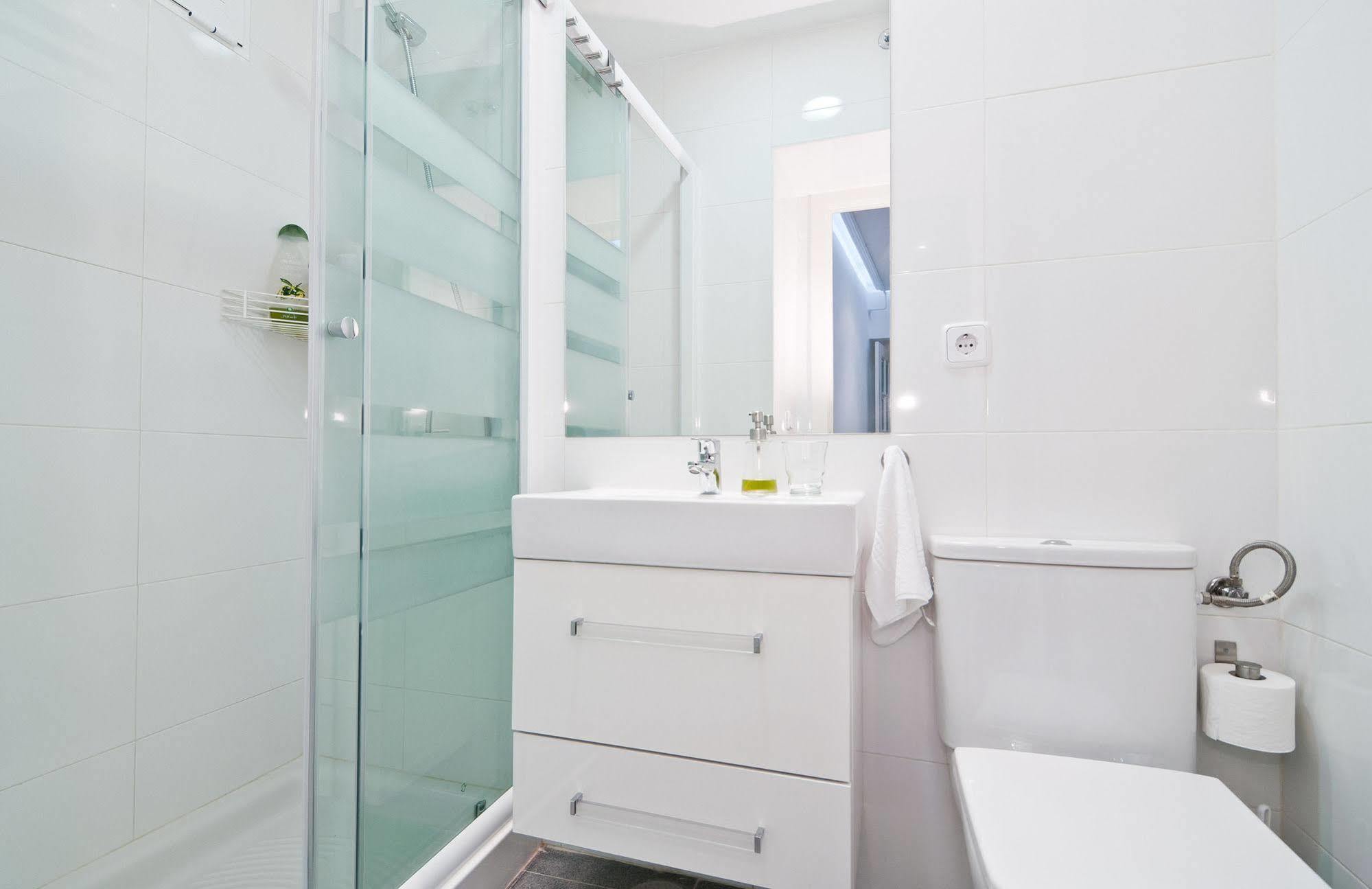 Apartamento Retiro Madrid Esterno foto