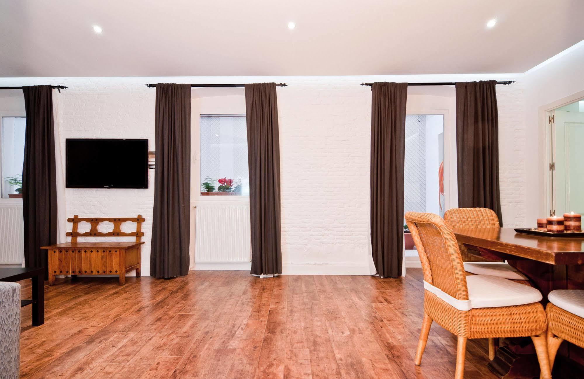 Apartamento Retiro Madrid Esterno foto