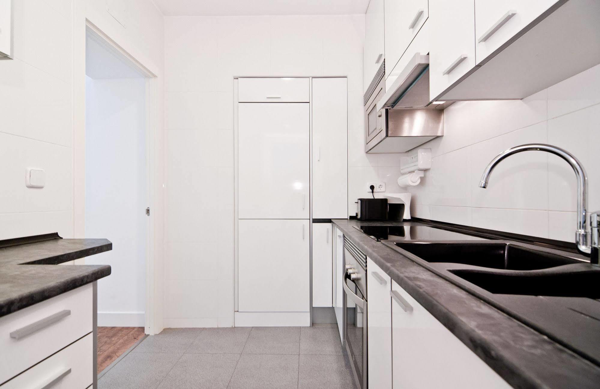 Apartamento Retiro Madrid Esterno foto